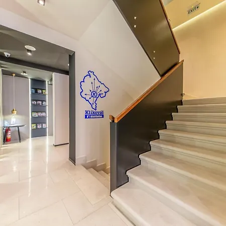 Aleksandar Rafailovici Hotel 4*